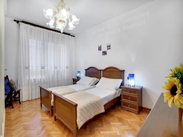 Grimaldi Apartments - Elena — забронировать отель в Венеции