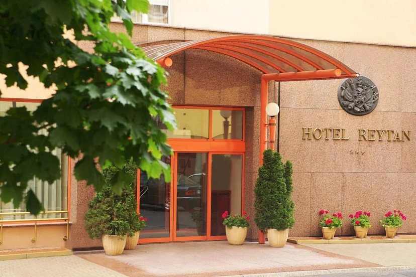Hotel Reytan — отель в Варшаве, Польша