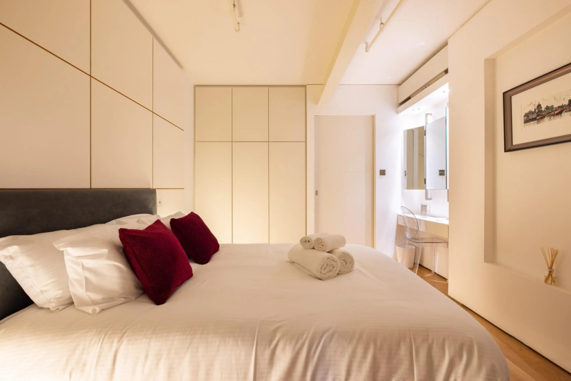 Central Soho Loft With A C Concierge — комфортный отель в Лондоне