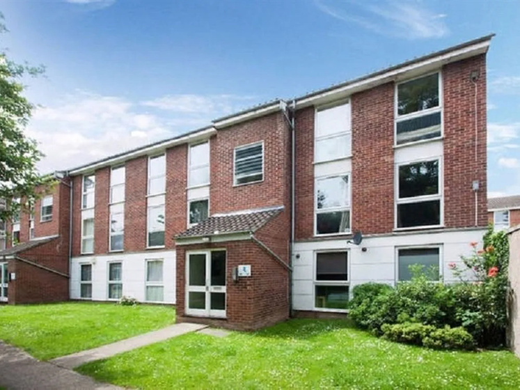 Chiswick Apartment — отель с удобствами в Лондоне