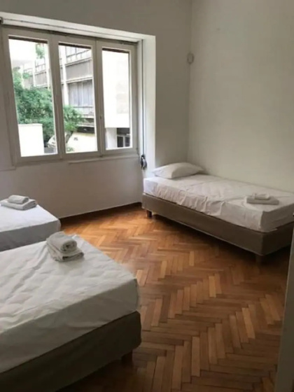 Kaniggos Two bedroom Big Apartment — комфортный отель в Афины