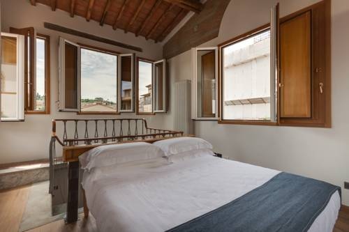 Family Apartments Signoria — забронировать отель в Флоренции