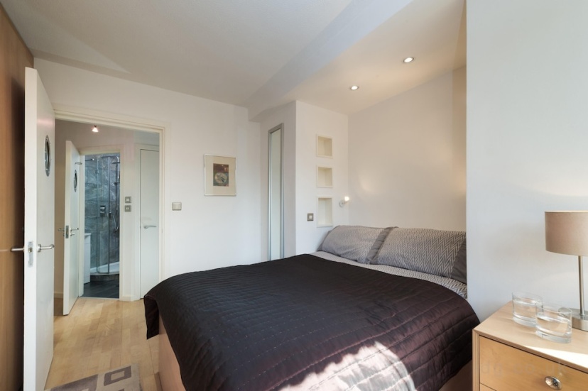 Apartment 8, County House, Central London — отель в Лондоне, Соединенное Королевство