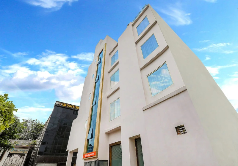 Fabexpress Global Inn New - Hotel in Λάκναου - Photo 1