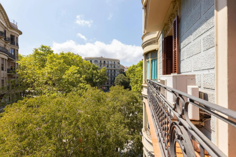 ApartEasy - Family 4-Bedroom Apartment — отель в Барселоне, Испания