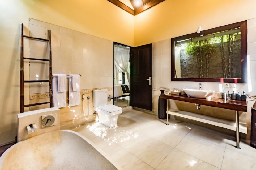 Villa Tresna 3 — отель в Кута, Индонезия