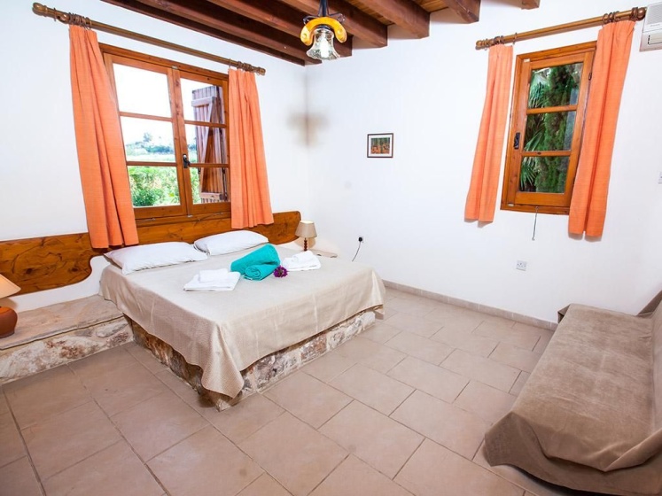 Olive Grove 3 Villa — отель в Пафос, Кипр