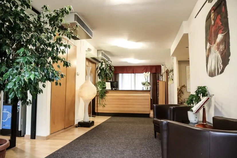 Hotel Sisto V — отель в Риме для семейного отдыха