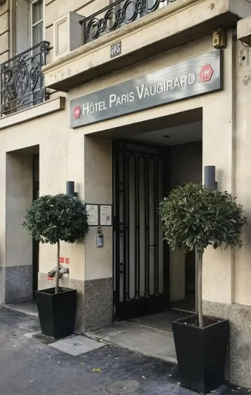 Hotel Paris Vaugirard — забронировать отель в Париже