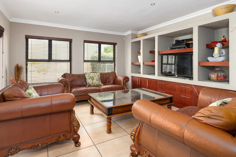 Цены на Harbour Close 18 в Кейптауне