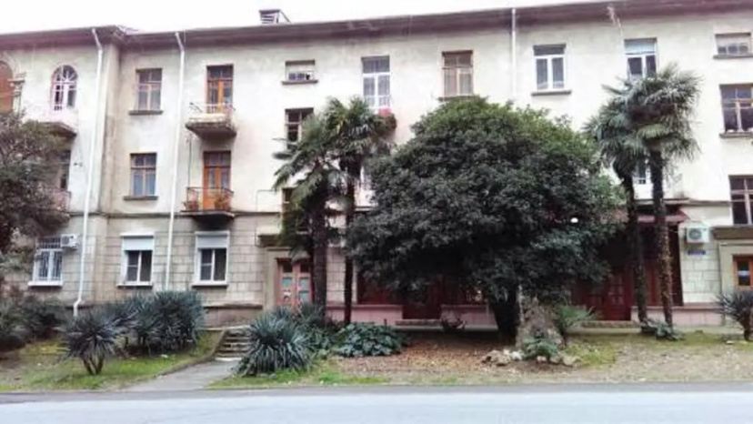 Room on Ardzinba 26 — отель с удобствами в Гагра
