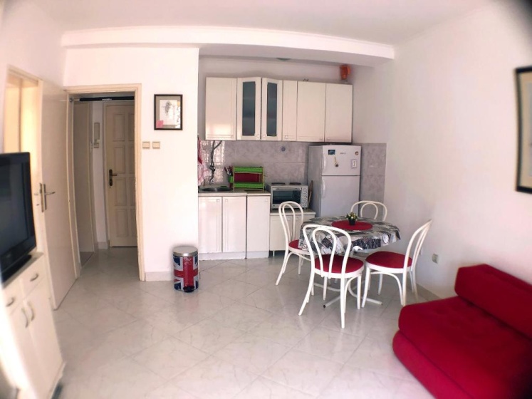 One bedroom Apartment 500m from the beach — отель с удобствами в Будва
