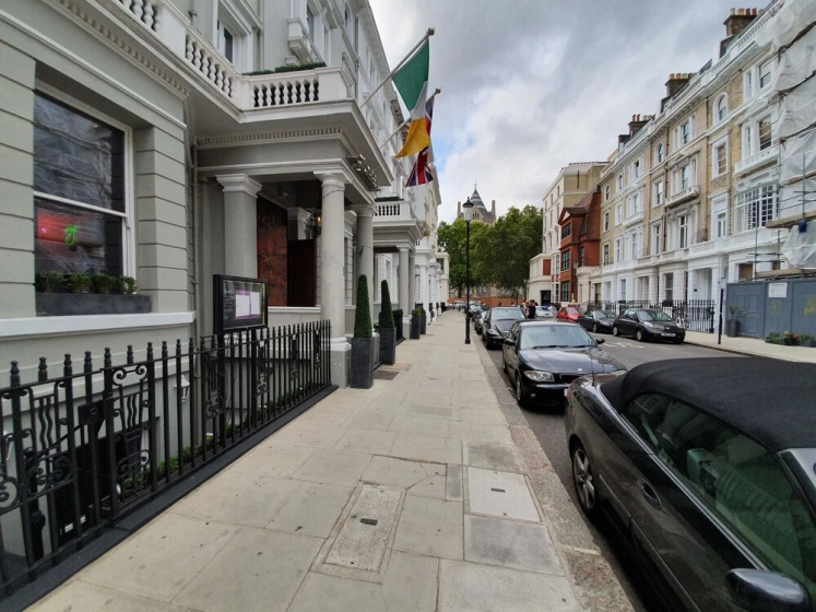 Studio Apartment in South Kensington 8 — отель с удобным расположением в Лондоне