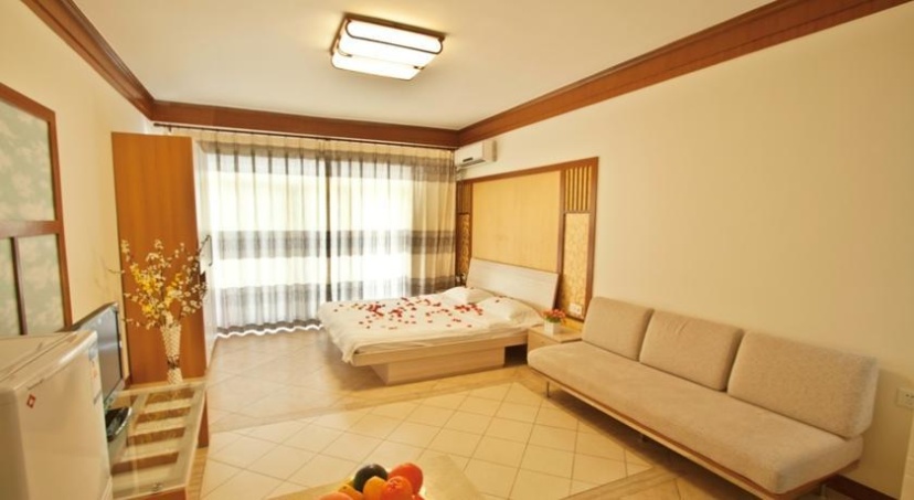 Sanya Blue Stone Sea-view Apartment — комфортный отель в Санье