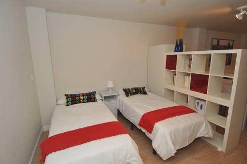 Apartamentos Ave Maria — отель в Мадриде, Испания