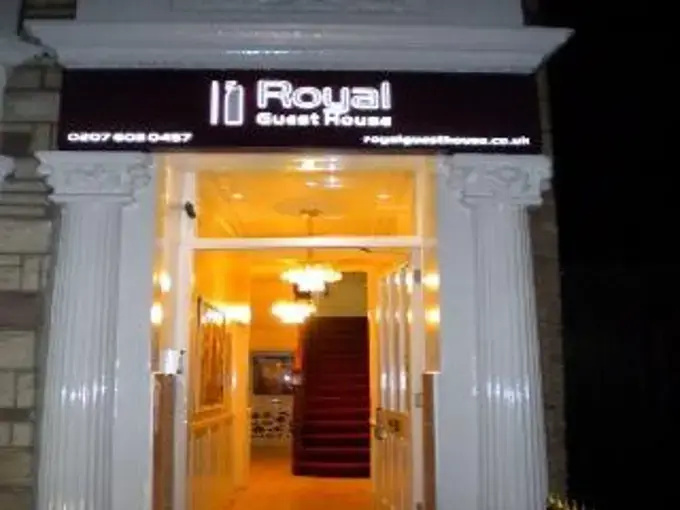 Royal Guest House 2 Hammersmith — отель с удобным расположением в Лондоне