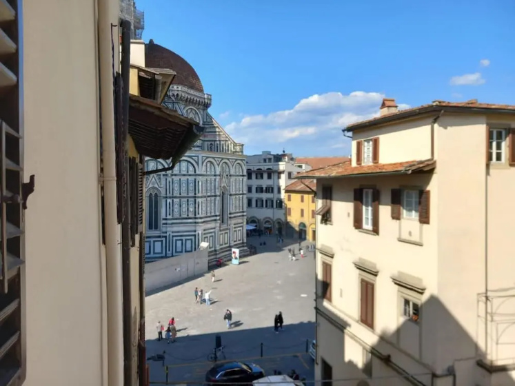 San Benedetto Apartment — забронировать отель в Флоренции