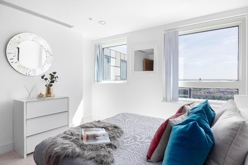Lincoln Plaza Studio Apartments — отель в Лондоне, Соединенное Королевство