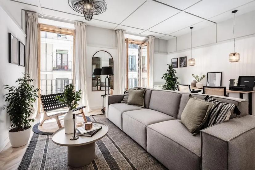 Цены на Anayet - 4 Bedrooms Apartment in Malasa a в Мадриде