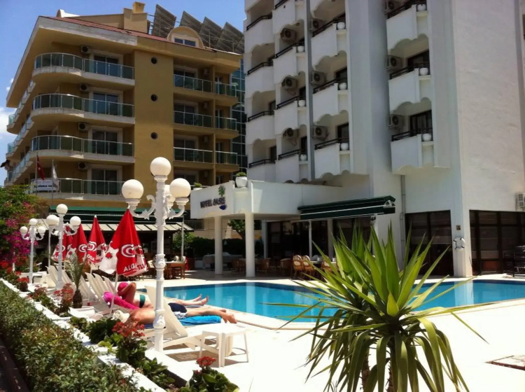 Oasis Otel — отель с удобствами в Мармарисе
