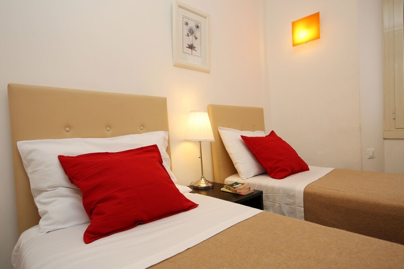 Great Central Apartment — забронировать отель в Риме