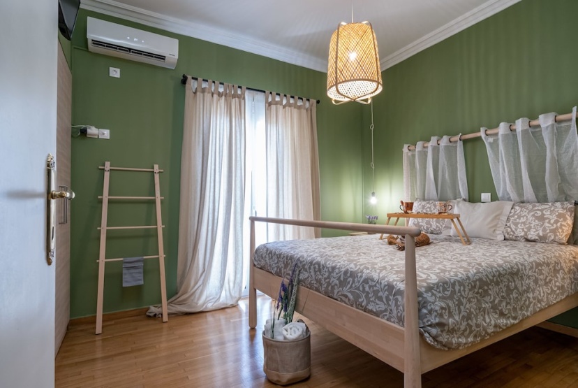 Apartment at the foothills of Acropolis — отель с удобным расположением в Афины