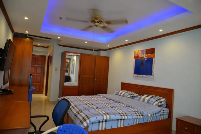 Jomtien Beach Condo 5th Floor Studio Apartment — отзывы гостей и цены