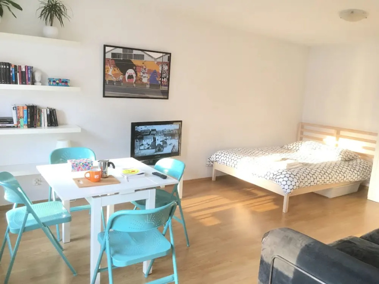 Apartament typu Standard - ul. Hoża 40 — забронировать отель в Варшаве