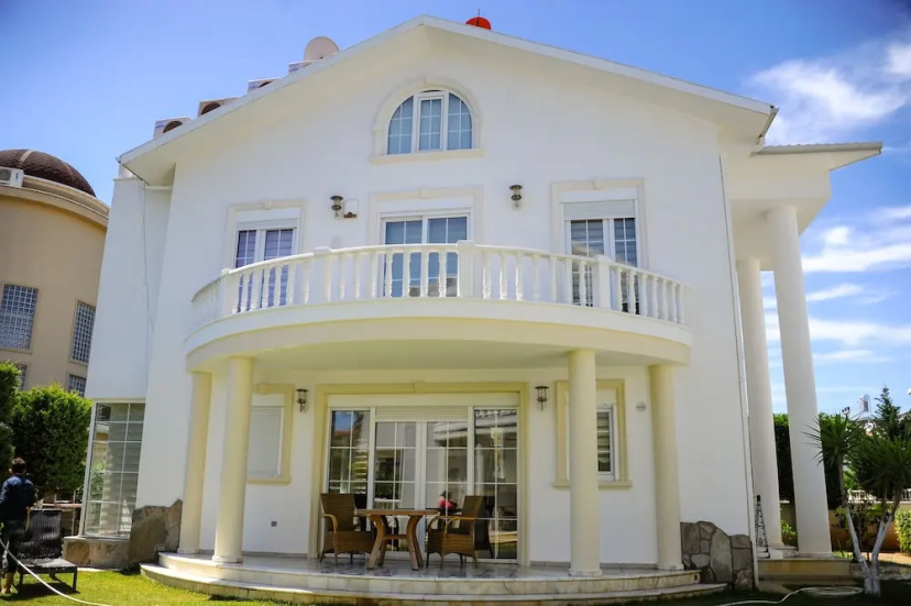 King Penelope Villas — отель с удобным расположением в Белеке