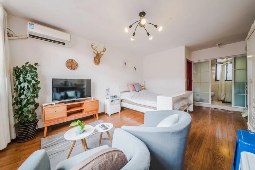 Cozy Apartment Best Location 302 — комфортный отель в Шанхае