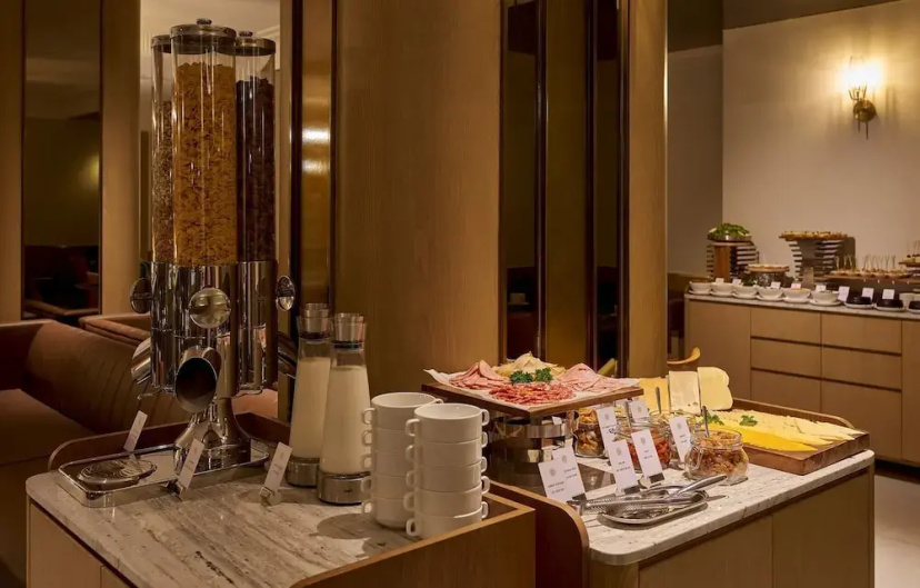 La Siesta Premium Lakeside — отель в Ханое для романтического отдыха