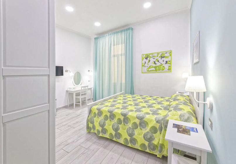 Цены на B&B Rest a Napoli в Неаполе
