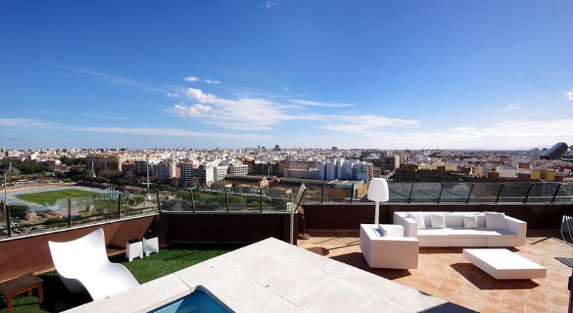Valencia Luxury River Turia Penthouse with swimming pool — отзывы гостей и цены