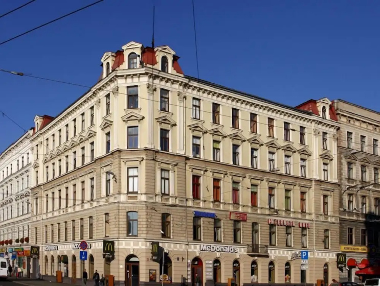 Cinnamon Sally Backpackers Hostel — отель с удобным расположением в риге