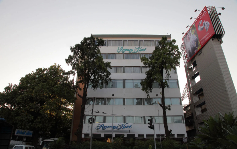 Regency Hotel Mumbai — отель с удобствами в Мумбаи