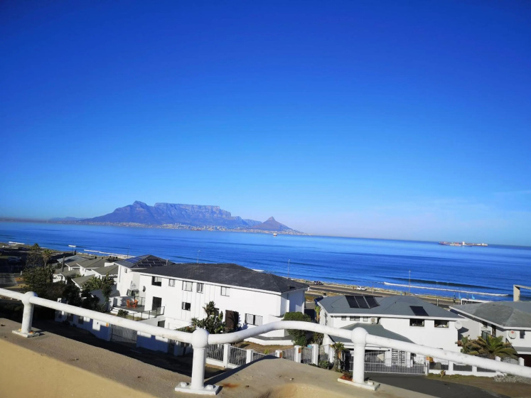 Seaside 1bed Apartment Ocean Views — отель с удобным расположением в Кейптауне