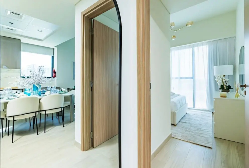 Nasma Luxury Stays - Azizi Riviera 44 — отель с удобствами в Дубае