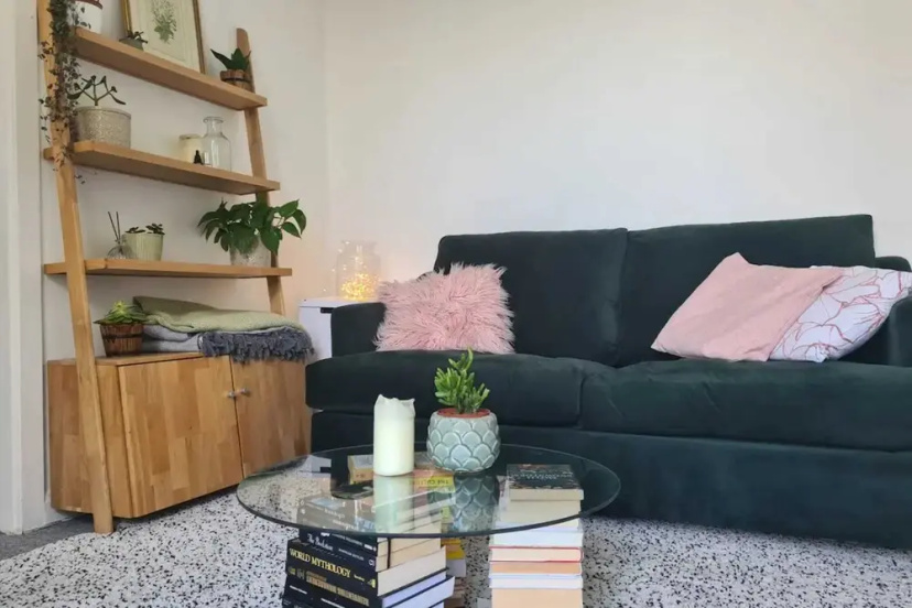 Cosy 1 Bedroom Apartment in Stockwell - Zone 2 — отель с удобным расположением в Лондоне
