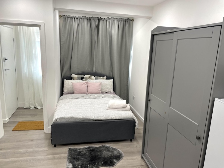 Цены на Charming 1-bed Studio in London в Лондоне