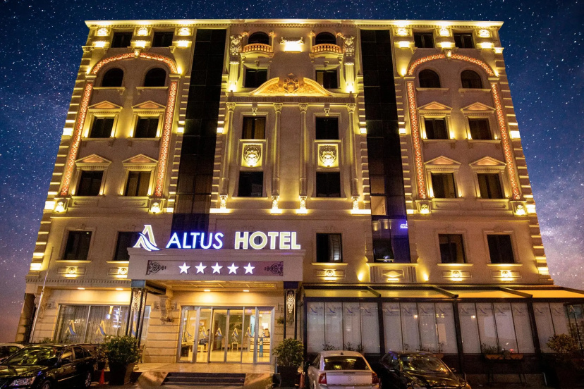 Altus Hotel Baku - besplatnyj massaz — отель с отзывами гостей в Баку