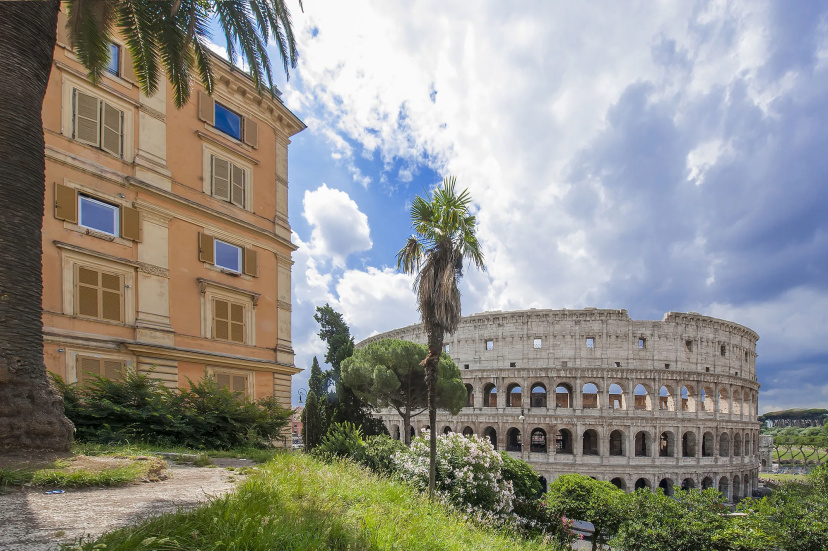 Colosseum Corner — отель с удобствами в Риме