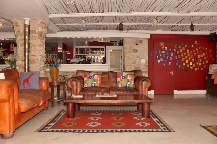 iKhaya Lodge & Conference Centre — отель с удобствами в Кейптауне