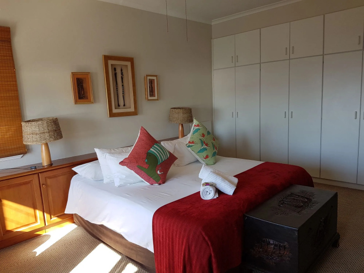 The Grosvenor Guest House — забронировать отель в Кейптауне