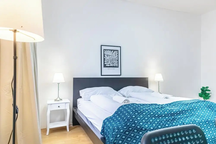 Budget 2BR Apt Near Wiener Stadthalle 3 — отель в вене, Австрия