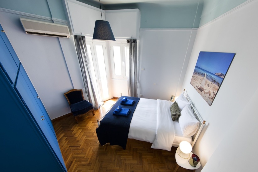 Yourhome under Acropolis Roofdeck w.view — отель с удобным расположением в Афины