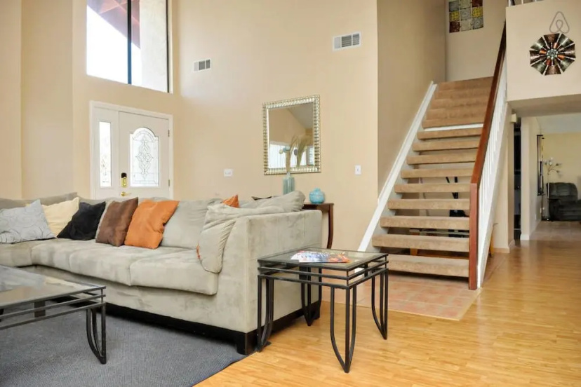 Цены на Luxury 4br 8min to Las Vegas Strip в Лас Вегасе
