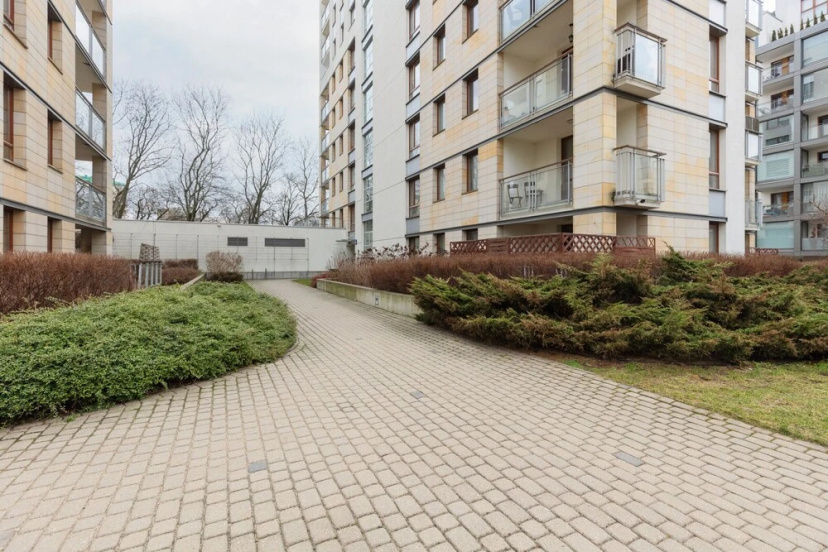Цены на Obrzeżna Apartment by Renters в Варшаве