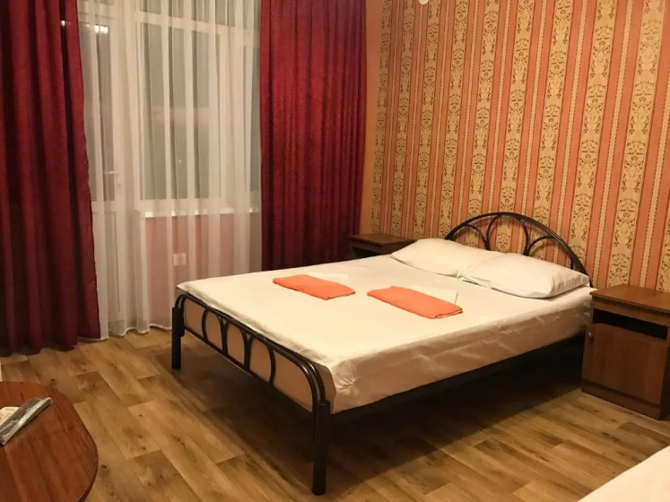 Guest House Elmas — отзывы гостей и цены