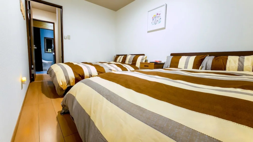 73BNB House in Chiyozaki — отель с удобствами в Осаке