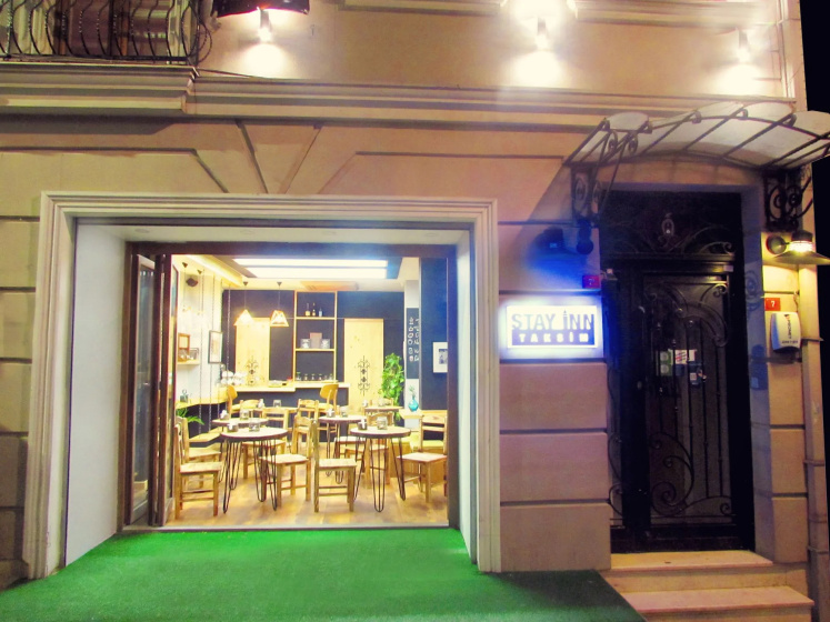 Stay Inn Taksim Hostel — забронировать отель в Стамбуле